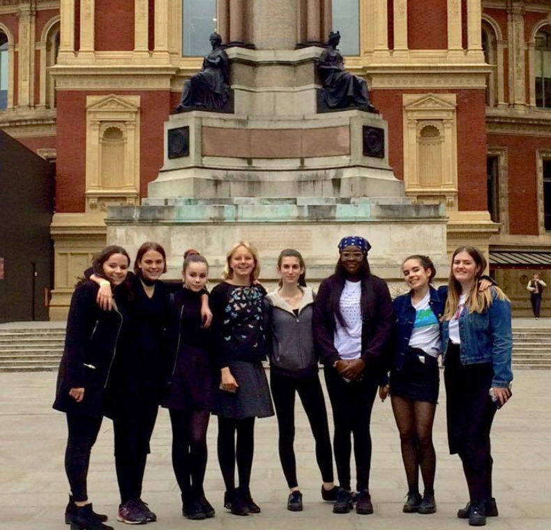 YMM Singers Live at the Albert Hall